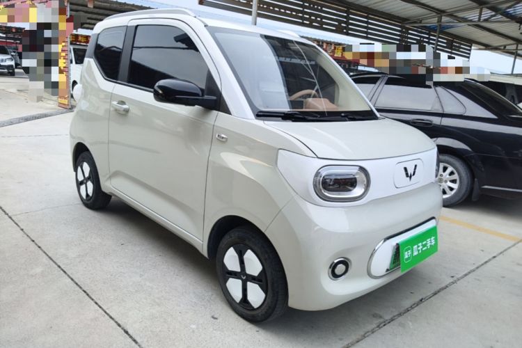 Used Wuling Hongguang MINIEV 2024 3rd Generation 215km Advanced Version Front Right 45 Deg