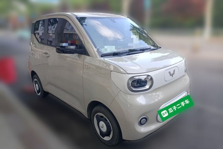 Used Wuling Hongguang MINIEV 2024 3rd Generation 215km Youth Edition Front Right 45 Deg