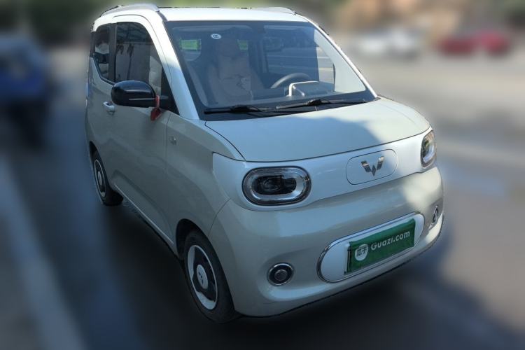 Used Wuling Hongguang MINIEV 2024 3rd Generation 170 km Front Right 45 Deg