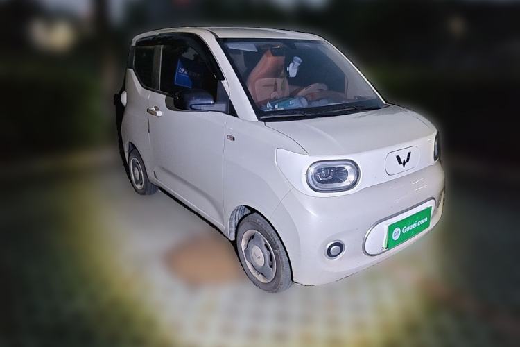 Used Wuling Hongguang MINIEV 2024 3rd Generation 215km Youth Edition Front Right 45 Deg