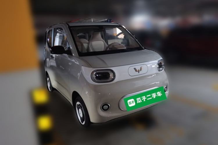 Used Wuling Hongguang MINIEV 2024 3rd Generation 215km Youth Edition Front Right 45 Deg