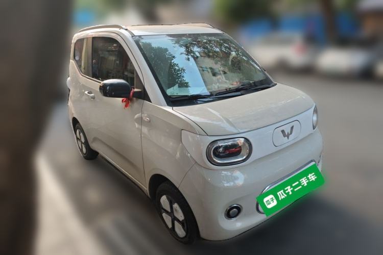 Used Wuling Hongguang MINIEV 2024 3rd Generation 215km Advanced Version Front Right 45 Deg