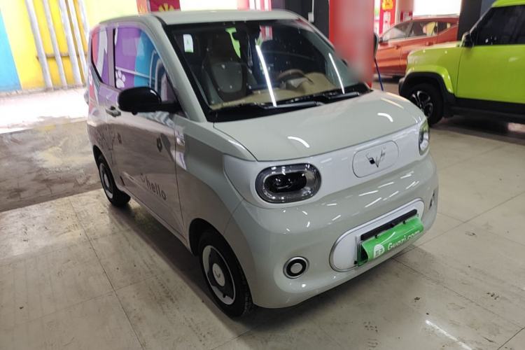 Used Wuling Hongguang MINIEV 2024 3rd Generation 215km Youth Edition Front Right 45 Deg