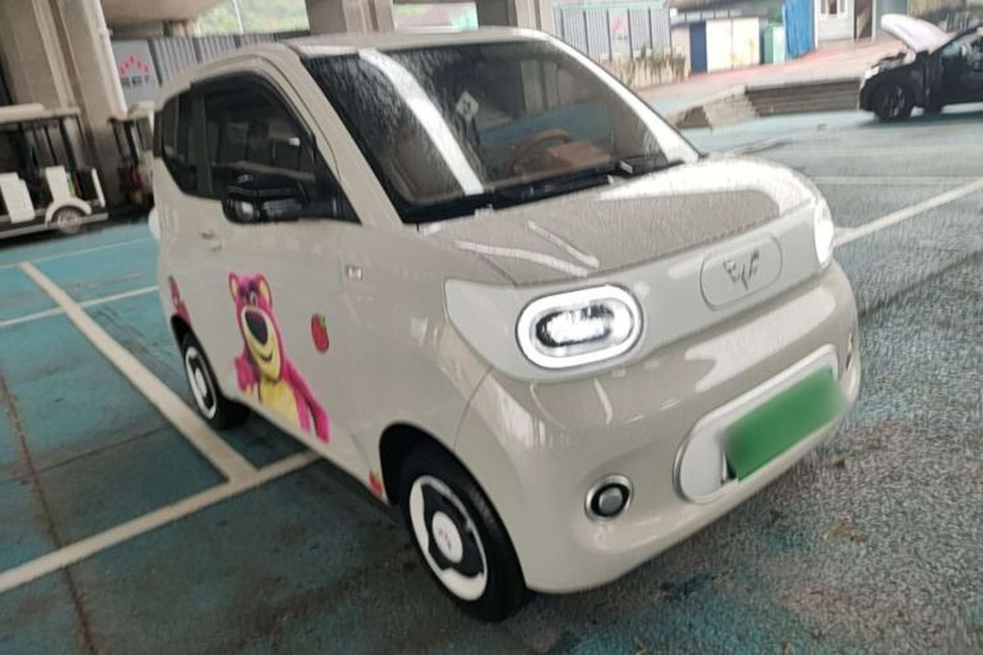 Used Wuling Hongguang MINIEV 2024 3rd Generation 215km Youth Edition Front Right 45 Deg