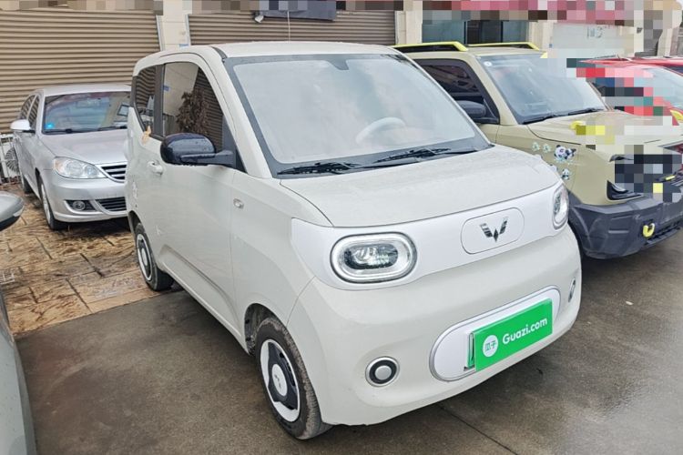 Used Wuling Hongguang MINIEV 2024 3rd Generation 215km Youth Edition Front Right 45 Deg