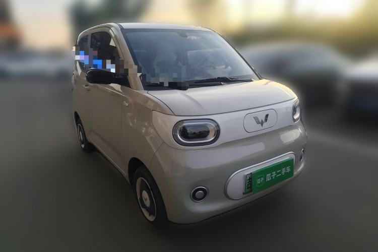 Used Wuling Hongguang MINIEV 2024 3rd Generation 215km Youth Edition Front Right 45 Deg