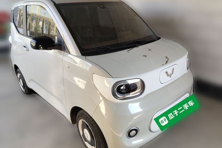 Used Wuling Hongguang MINIEV 2024 3rd Generation 215km Youth Edition Front Right 45 Deg