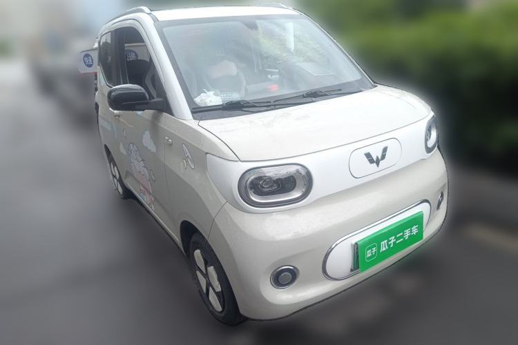 Used Wuling Hongguang MINIEV 2024 3rd Generation 215km Advanced Version Front Right 45 Deg