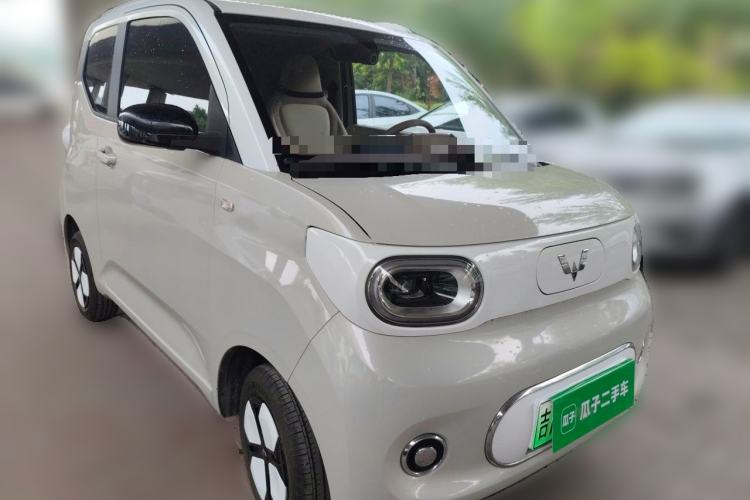 Used Wuling Hongguang MINIEV 2024 3rd Generation 215km Advanced Version Front Right 45 Deg