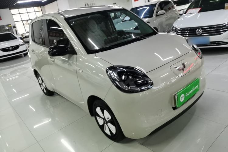 Used Wuling Hongguang MINIEV 2024 3rd Generation 215km Youth Edition Front Right 45 Deg