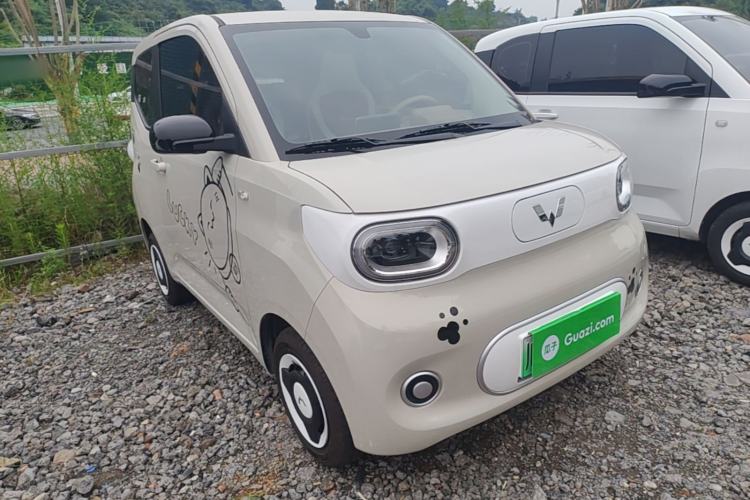 Used Wuling Hongguang MINIEV 2024 3rd Generation 215km Youth Edition Front Right 45 Deg