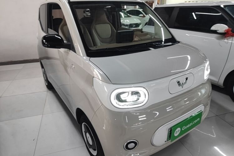 Used Wuling Hongguang MINIEV 2024 3rd Generation 215km Youth Edition Front Right 45 Deg