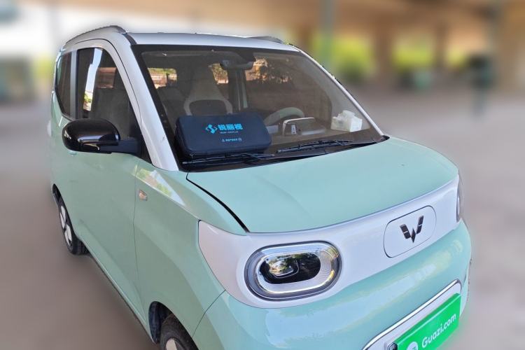 Used Wuling Hongguang MINIEV 2024 3rd Generation 215km Advanced Version Front Right 45 Deg