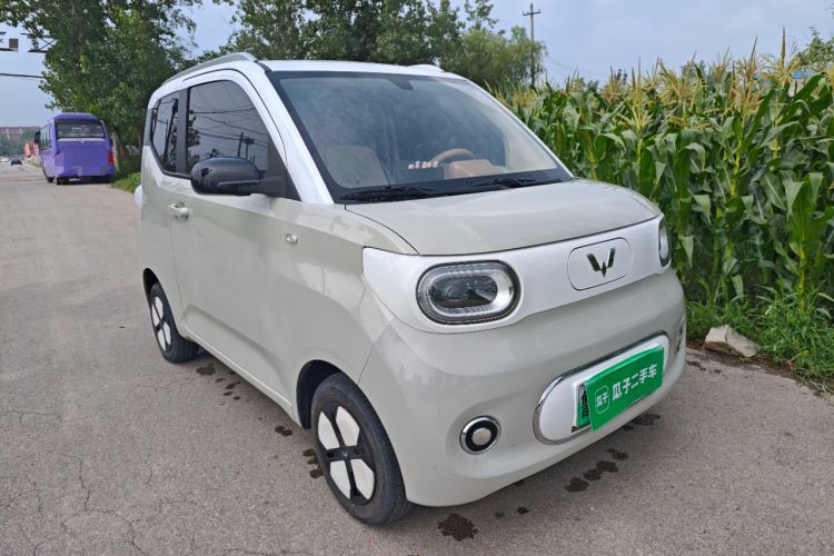 Used Wuling Hongguang MINIEV 2024 3rd Generation 215km Advanced Version Front Right 45 Deg