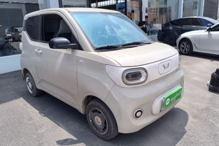 Used Wuling Hongguang MINIEV 2024 3rd Generation 215km Youth Edition Front Right 45 Deg