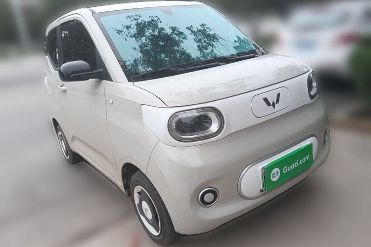 Used Wuling Hongguang MINIEV 2024 3rd Generation 215km Youth Edition Front Right 45 Deg