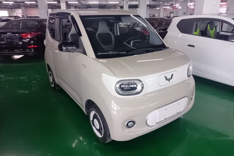 Used Wuling Hongguang MINIEV 2024 3rd Generation 215km Youth Edition Front Right 45 Deg