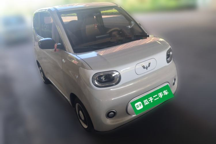 Used Wuling Hongguang MINIEV 2024 3rd Generation 215km Youth Edition Front Right 45 Deg