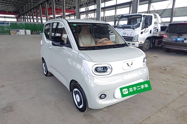 Used Wuling Hongguang MINIEV 2024 3rd Generation 215km Youth Edition Front Right 45 Deg