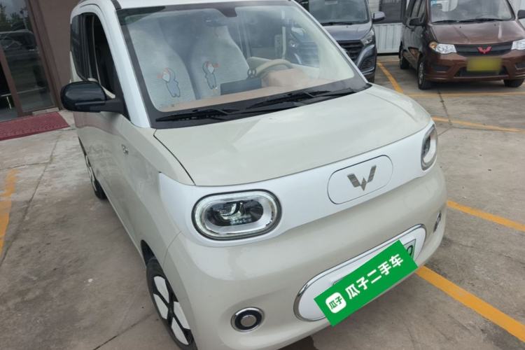 Used Wuling Hongguang MINIEV 2024 3rd Generation 215km Advanced Version Front Right 45 Deg