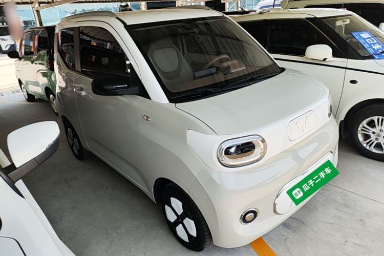 Used Wuling Hongguang MINIEV 2024 3rd Generation 215km Advanced Version Front Right 45 Deg