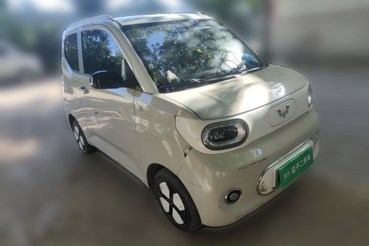 Used Wuling Hongguang MINIEV 2024 3rd Generation 215km Advanced Version Front Right 45 Deg