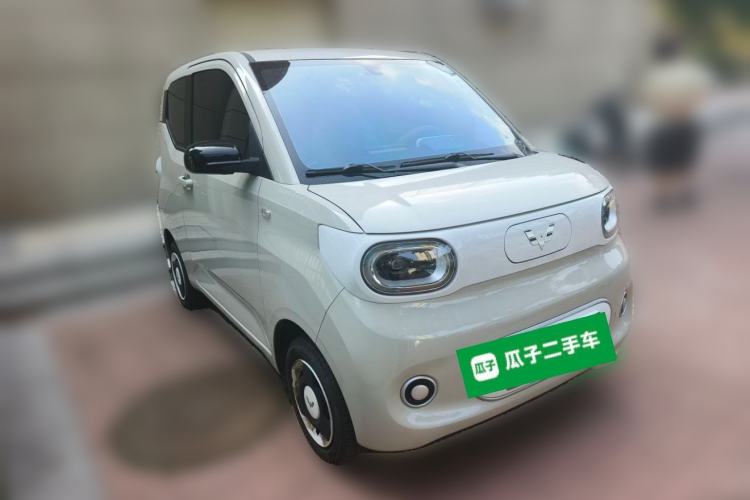 Used Wuling Hongguang MINIEV 2024 3rd Generation 215km Youth Edition Front Right 45 Deg
