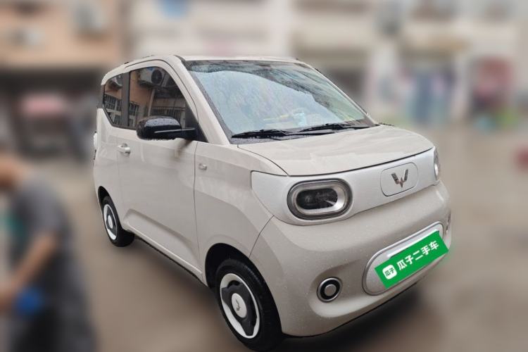 Used Wuling Hongguang MINIEV 2024 3rd Generation 215km Youth Edition Front Right 45 Deg