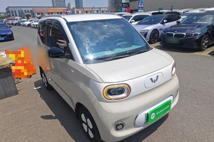 Used Wuling Hongguang MINIEV 2024 3rd Generation 215km Advanced Version Front Right 45 Deg