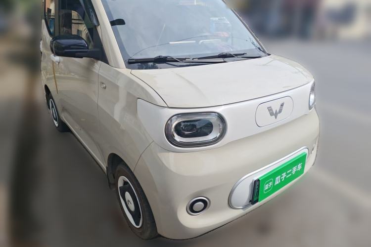 Used Wuling Hongguang MINIEV 2024 3rd Generation 215km Youth Edition Front Right 45 Deg