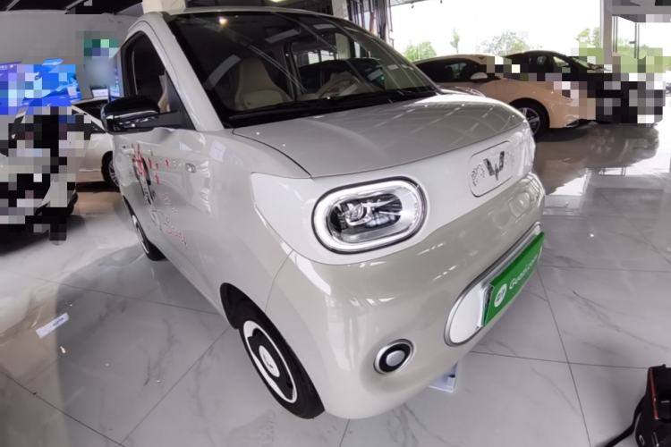 Used Wuling Hongguang MINIEV 2024 3rd Generation 215km Youth Edition Front Right 45 Deg