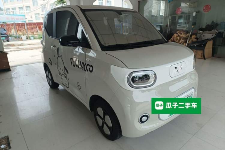 Used Wuling Hongguang MINIEV 2024 3rd Generation 215km Youth Edition Front Right 45 Deg
