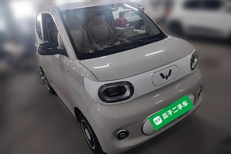 Used Wuling Hongguang MINIEV 2024 3rd Generation 215km Youth Edition Front Right 45 Deg