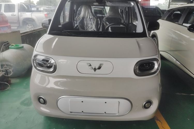 Used Wuling Hongguang MINIEV 2024 3rd Generation 215km Youth Edition Front