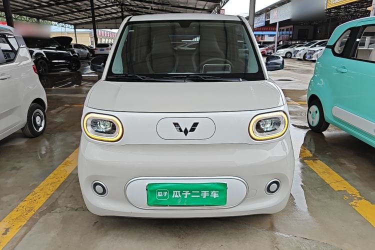 Used Wuling Hongguang MINIEV 2024 3rd Generation 215km Youth Edition Front