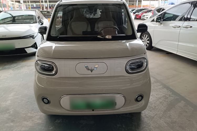 Used Wuling Hongguang MINIEV 2024 3rd Generation 215km Advanced Version Front