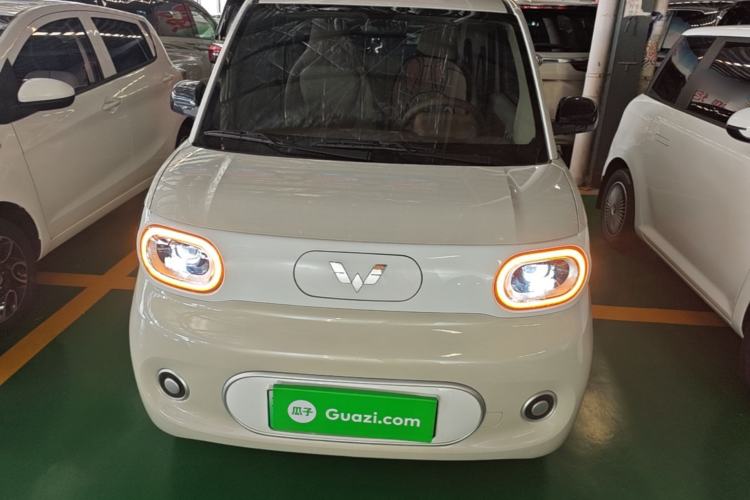 Used Wuling Hongguang MINIEV 2024 3rd Generation 215km Youth Edition Front