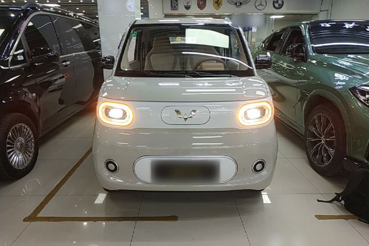 Used Wuling Hongguang MINIEV 2024 3rd Generation 215km Youth Edition Front