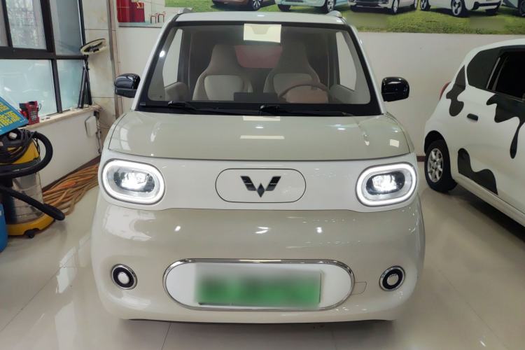 Used Wuling Hongguang MINIEV 2024 3rd Generation 215km Advanced Version Front
