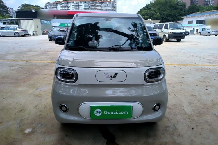 Used Wuling Hongguang MINIEV 2024 3rd Generation 215km Youth Edition Front