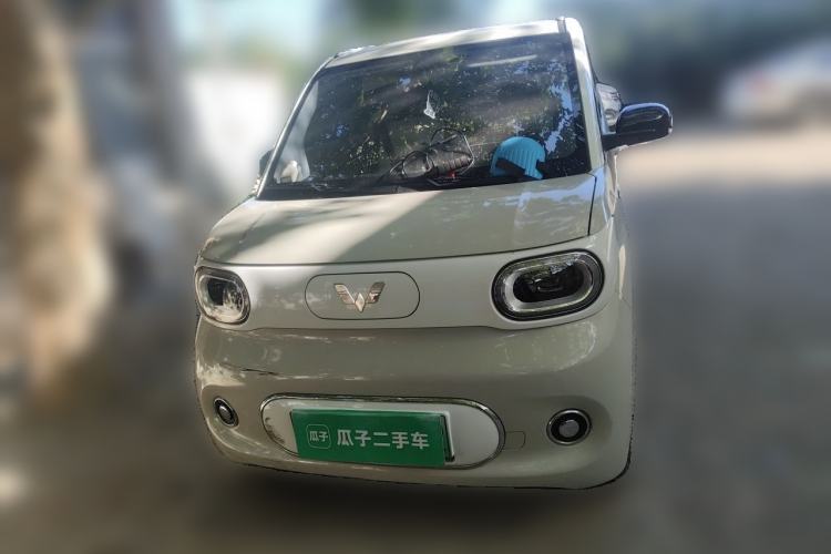 Used Wuling Hongguang MINIEV 2024 3rd Generation 215km Advanced Version Front