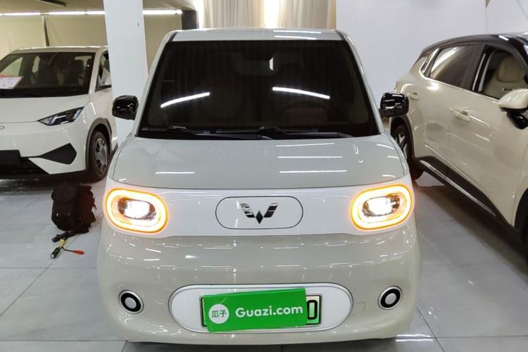 Used Wuling Hongguang MINIEV 2024 3rd Generation 215km Youth Edition Front