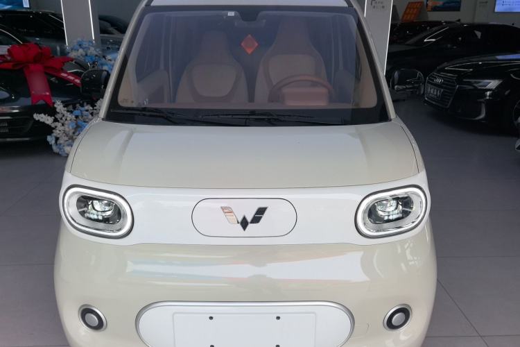 Used Wuling Hongguang MINIEV 2024 3rd Generation 215km Youth Edition Front