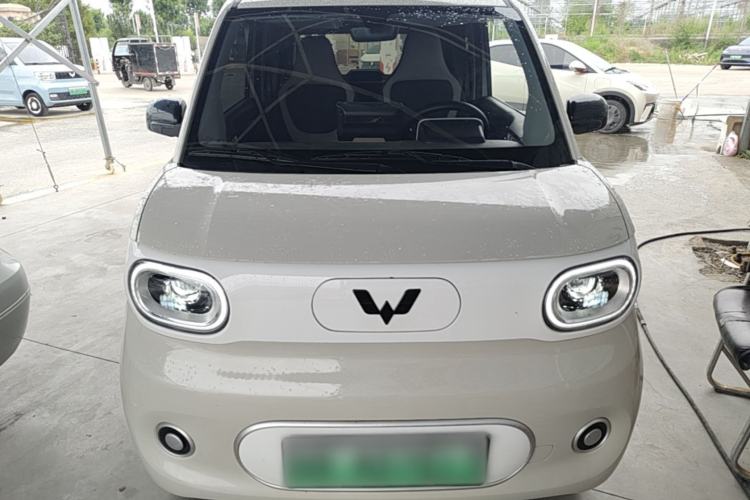 Used Wuling Hongguang MINIEV 2024 3rd Generation 215km Youth Edition Front