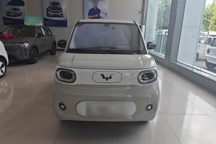 Used Wuling Hongguang MINIEV 2024 3rd Generation 215km Youth Edition Front