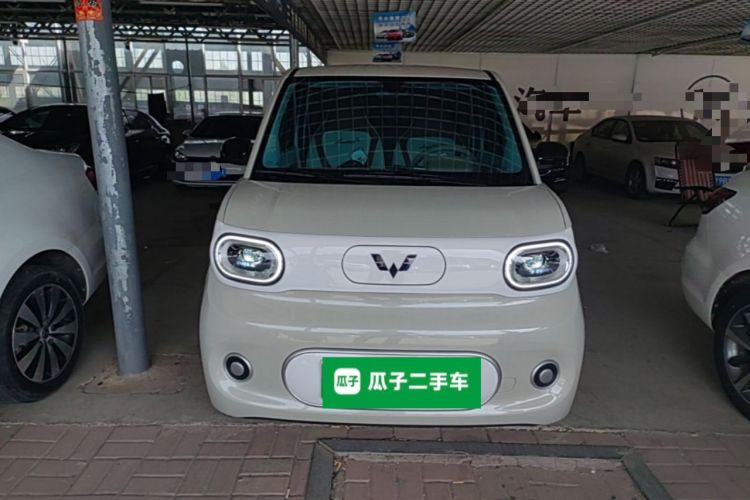 Used Wuling Hongguang MINIEV 2024 3rd Generation 215km Youth Edition Front