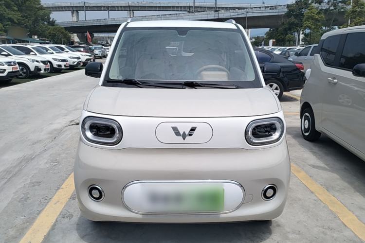 Used Wuling Hongguang MINIEV 2024 3rd Generation 215km Advanced Version Front