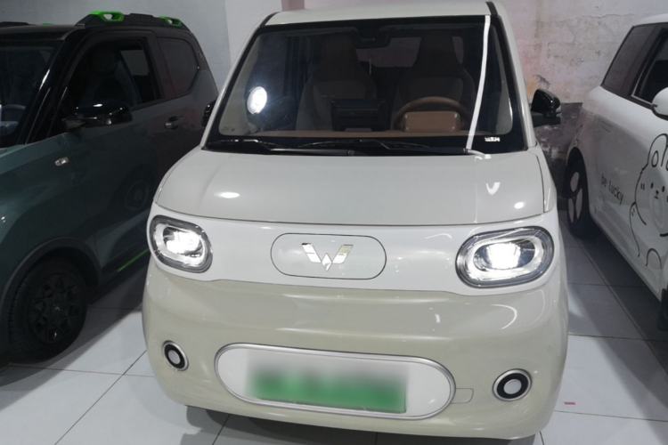 Used Wuling Hongguang MINIEV 2024 3rd Generation 215km Youth Edition Front