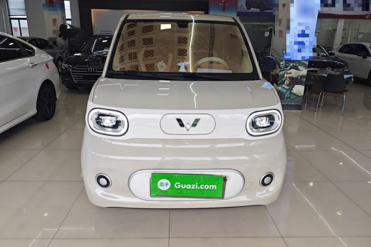 Used Wuling Hongguang MINIEV 2024 3rd Generation 215km Youth Edition Front