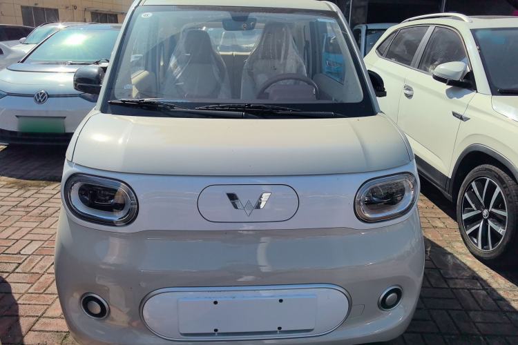 Used Wuling Hongguang MINIEV 2024 3rd Generation 215km Youth Edition Front